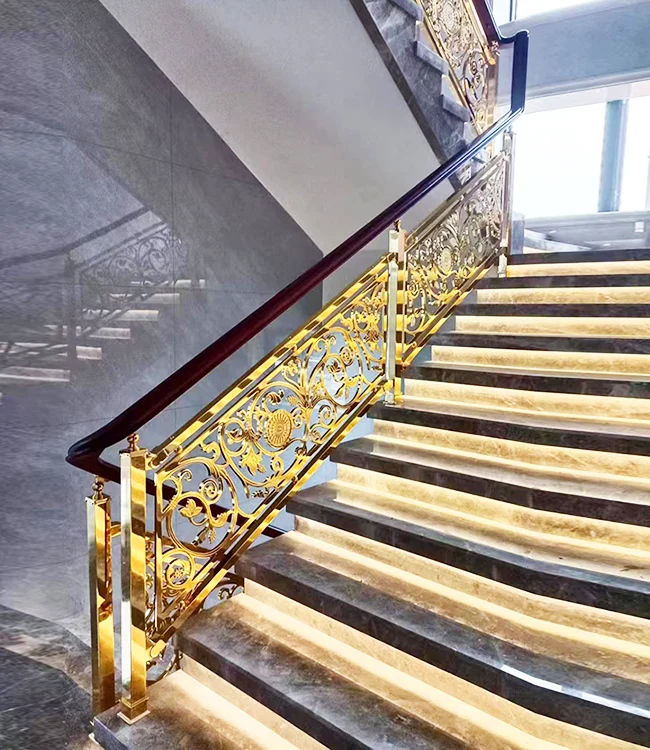 Paano pinapahusay ng isang rehas ng hagdanan ang kaligtasan at istilo sa modernong arkitektura?